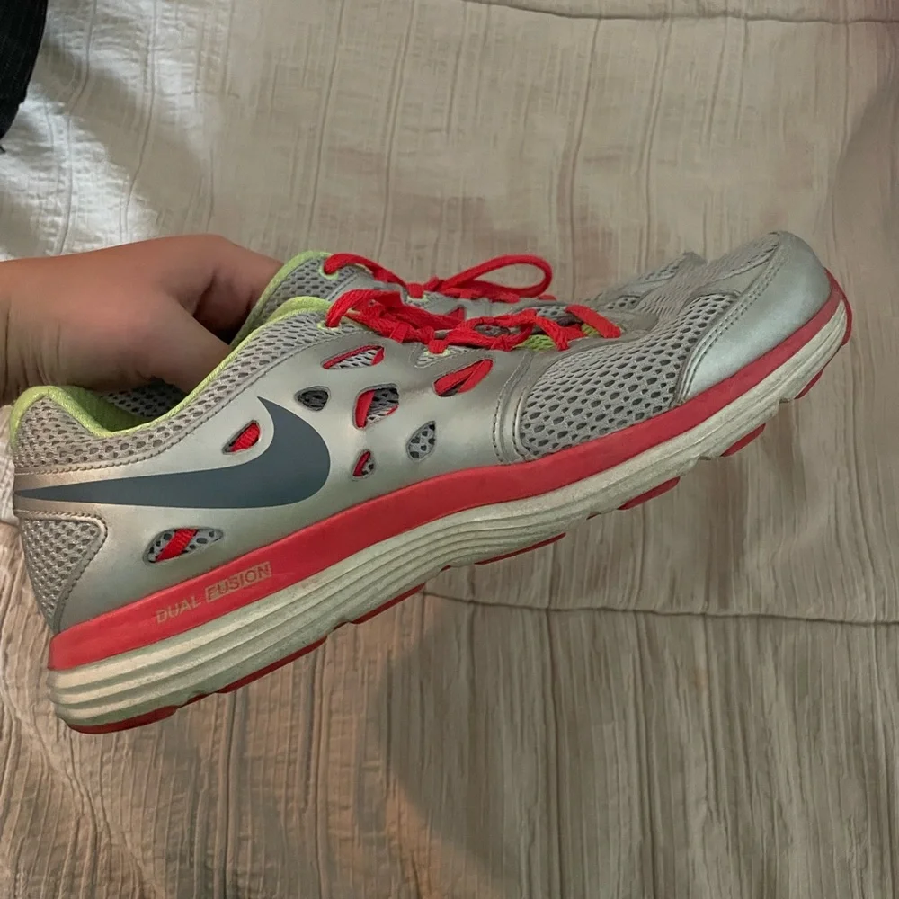 Nike dual fusion sneakers - Picture 5 of 6